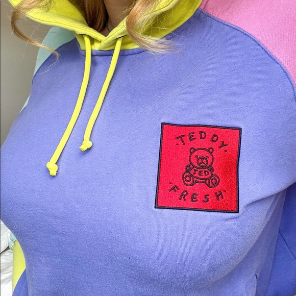 teddy fresh Jackets & Blazers - TEDDY FRESH HOODIE SIZE L